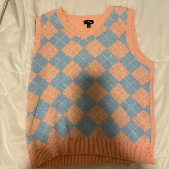 argle sweater sleeveless 🌸🐬 - Picture 1 of 1